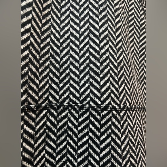 ⚪️Talbots women’s black & white zipup jacket velvet string size large petite - Picture 9 of 10